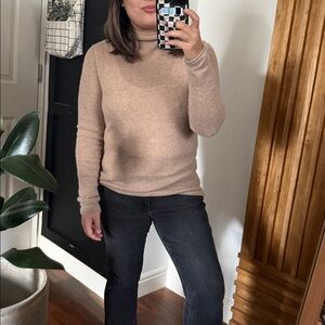 Nicole Miller New York Mock Neck 100% cashmere Sweater. S